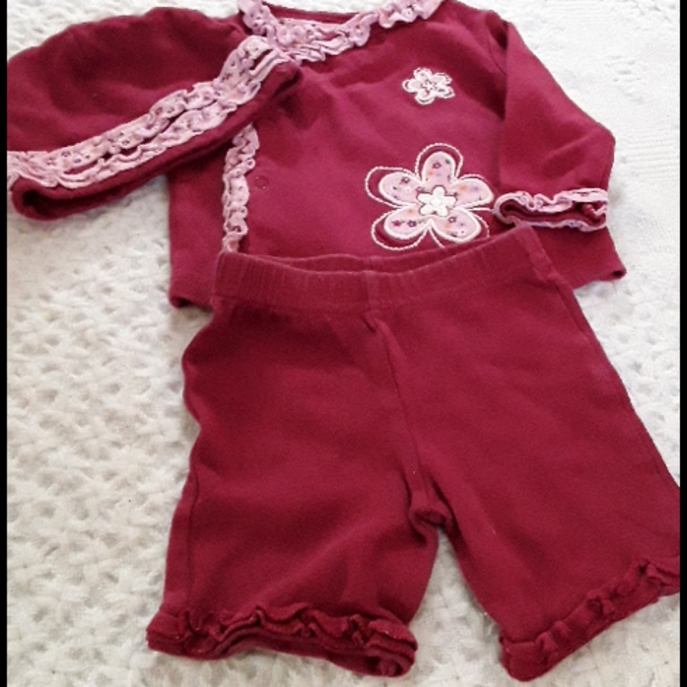 Newborn outfit